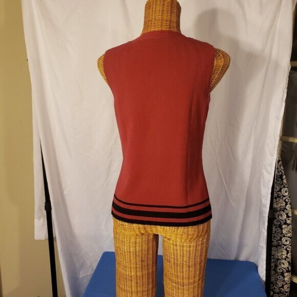 Ladies EMMA JAMES 2 piece Cardigan Sweater set in Burgundy w/Black accent - M - Picture 3 of 7